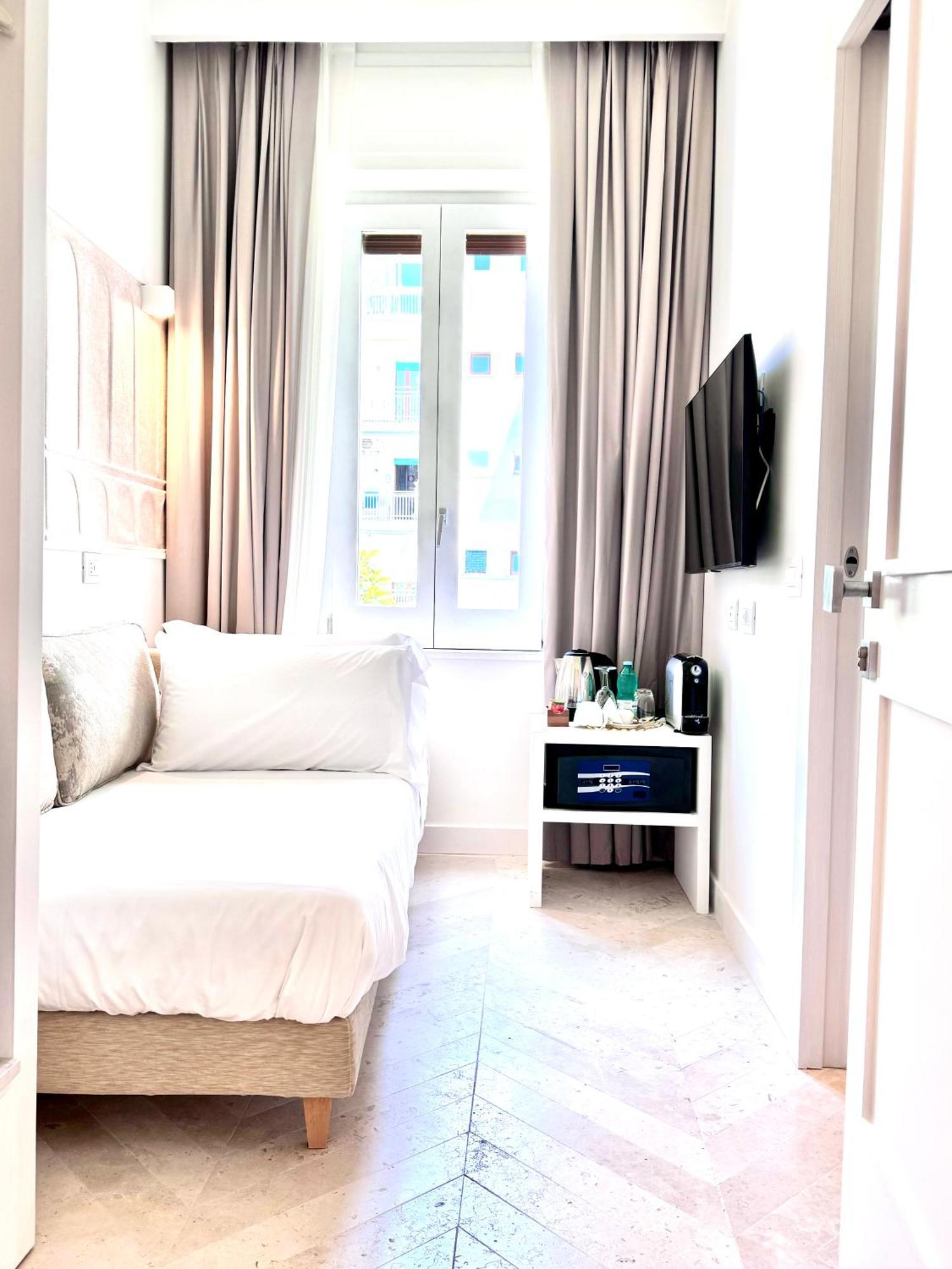 Diff'Rent Souls Rooms - Luxury Accomodation 소렌토 외부 사진